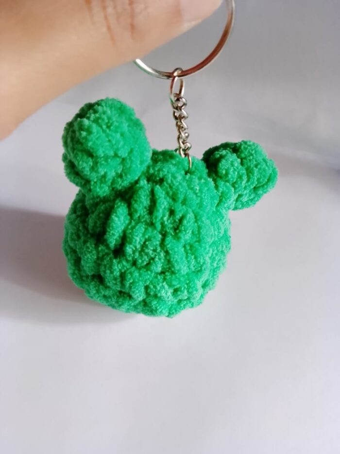 crochet frog keychain