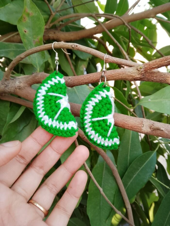lemon slice crochet earrings 