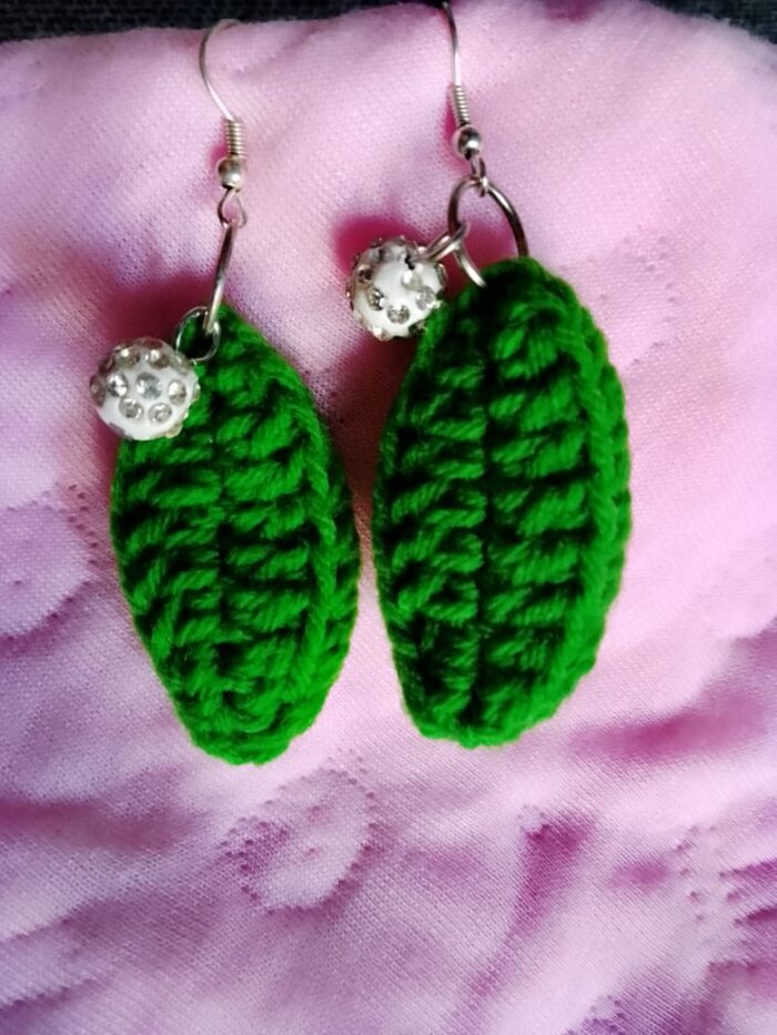 lightweight crochet earrings