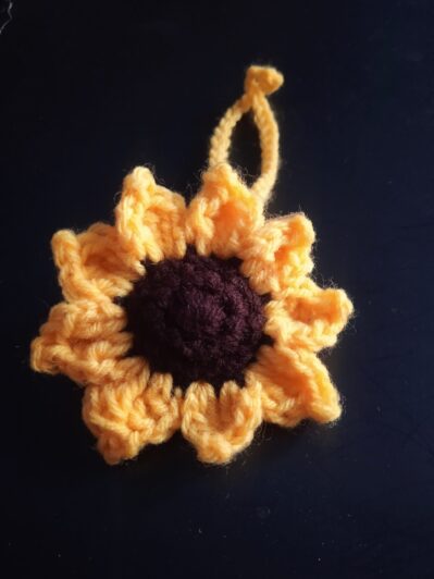sunflower crochet keychain 