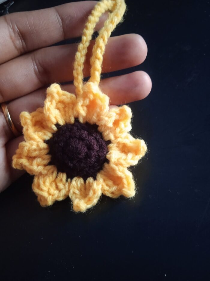 crochet sunflower keychain
