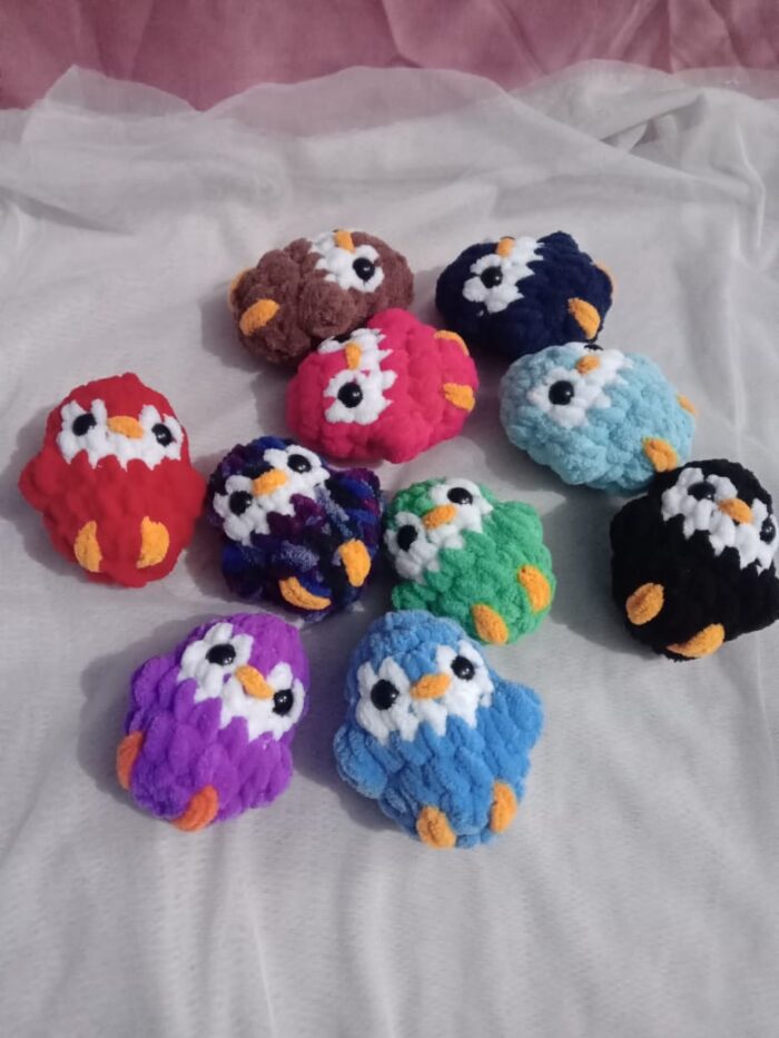 Cute Plush Yarn Penguin Keychains